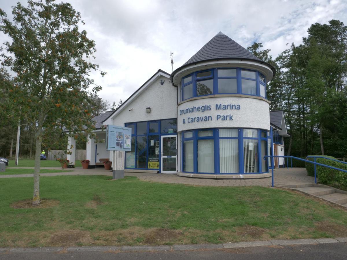 Vivienne Hotel Ballymoney Exterior foto